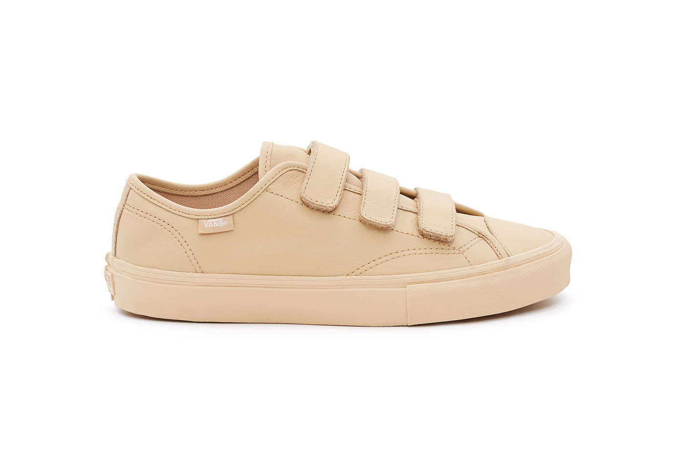opening ceremony x vans - img 5885520ccea92 - Sepatu Sneakers Opening Ceremony x Vans “Leather Mono” Pack - photo Opening Ceremony x Vans Prison Issue “Leather Mono” Beige opening ceremony x vans - img 5885520ccea92 - Sepatu Sneakers Opening Ceremony x Vans “Leather Mono” Pack