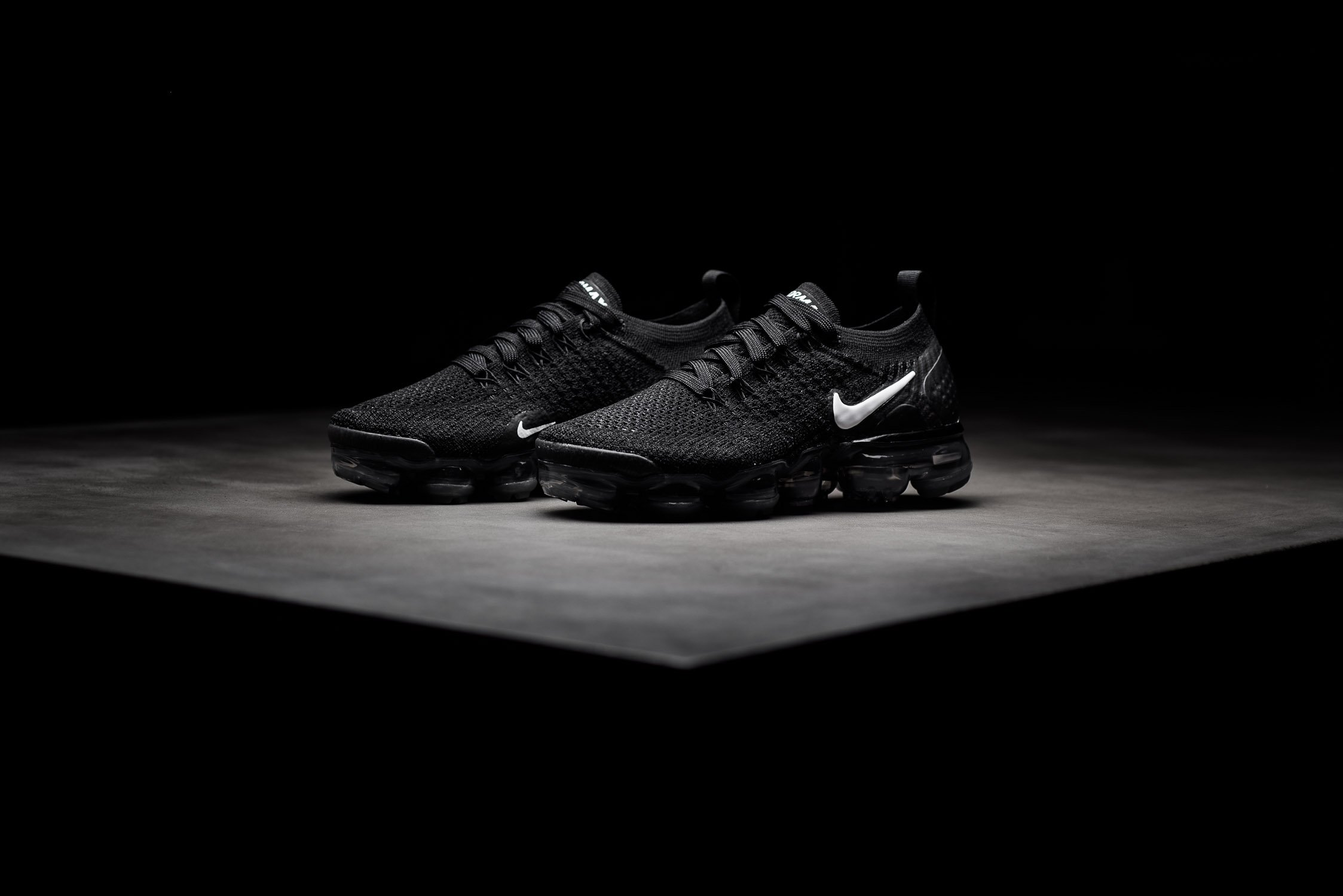 sneakers nike - img 5b8ac579dc29f - 4 Sepatu Sneakers Nike Paling Keren - photo Sepatu Sneakers Nike Paling Keren sneakers nike - img 5b8ac579dc29f - 4 Sepatu Sneakers Nike Paling Keren
