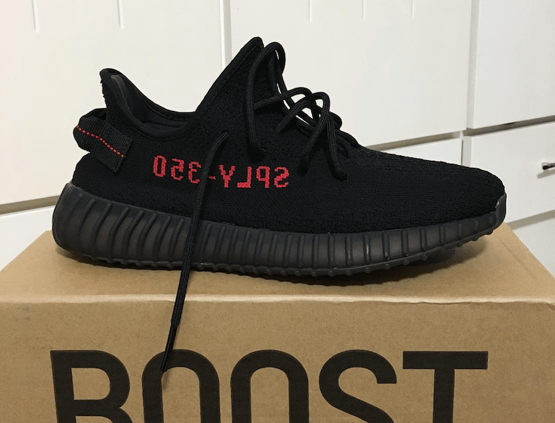 sejarah sepatu - img 588fe6adaab60 - Sepatu memiliki sejarah 40.000 tahun! - photo cara mendapatkan yeezy boost 350 v2 di indonesia, Adidas Yeezy Boost 350 sejarah sepatu - img 588fe6adaab60 - Sepatu memiliki sejarah 40.000 tahun!