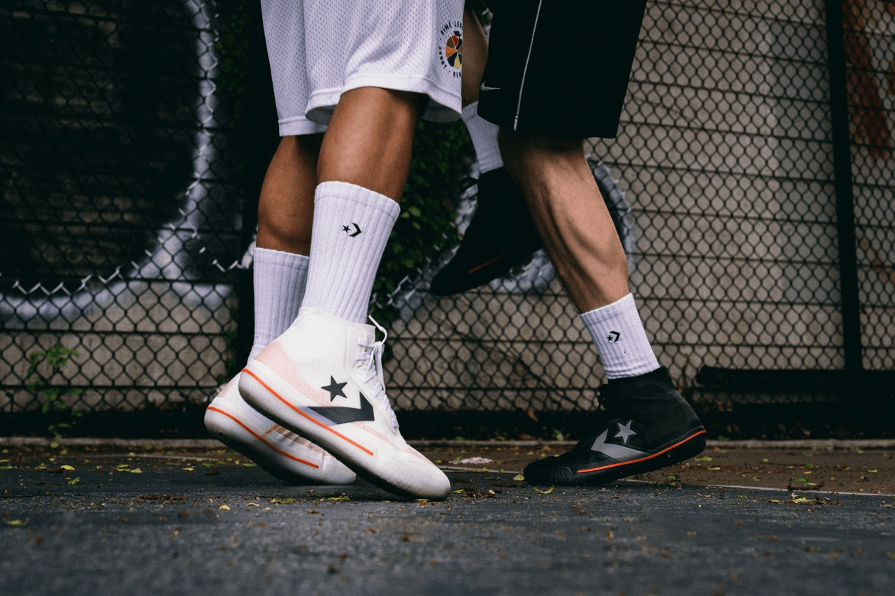 sepatu basket converse