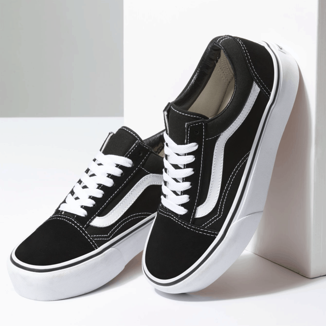 vans black and white sneakers