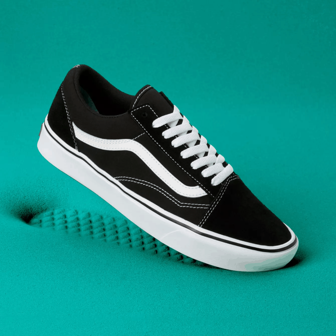 vans sneakers black and white