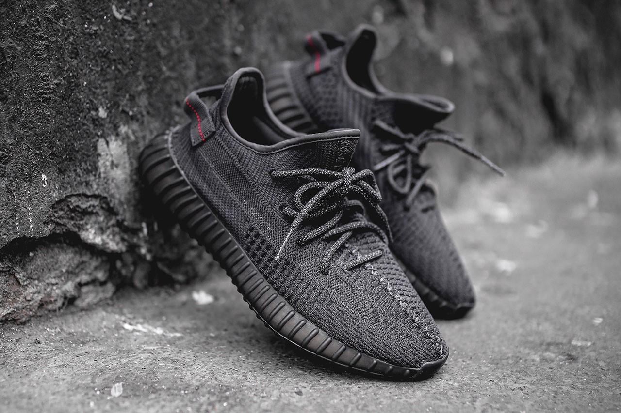 adidas yeezy boost 350 v2 “pirate black” - img 5de9158b8f4c2 - adidas YEEZY BOOST 350 V2 “Pirate Black” Kembali Lagi - photo adidas YEEZY BOOST 350 V2 “Pirate Black” adidas yeezy boost 350 v2 “pirate black” - img 5de9158b8f4c2 - adidas YEEZY BOOST 350 V2 “Pirate Black” Kembali Lagi